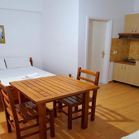Alex & Sofi Hotel Himarë Dış mekan fotoğraf