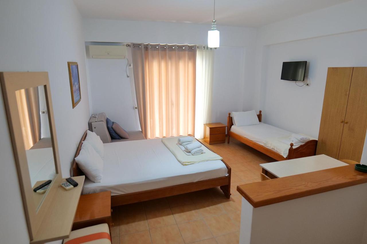 Alex & Sofi Hotel Himarë Dış mekan fotoğraf