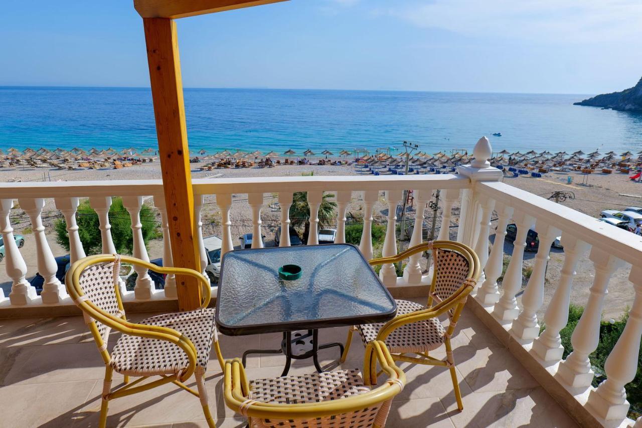 Alex & Sofi Hotel Himarë Dış mekan fotoğraf
