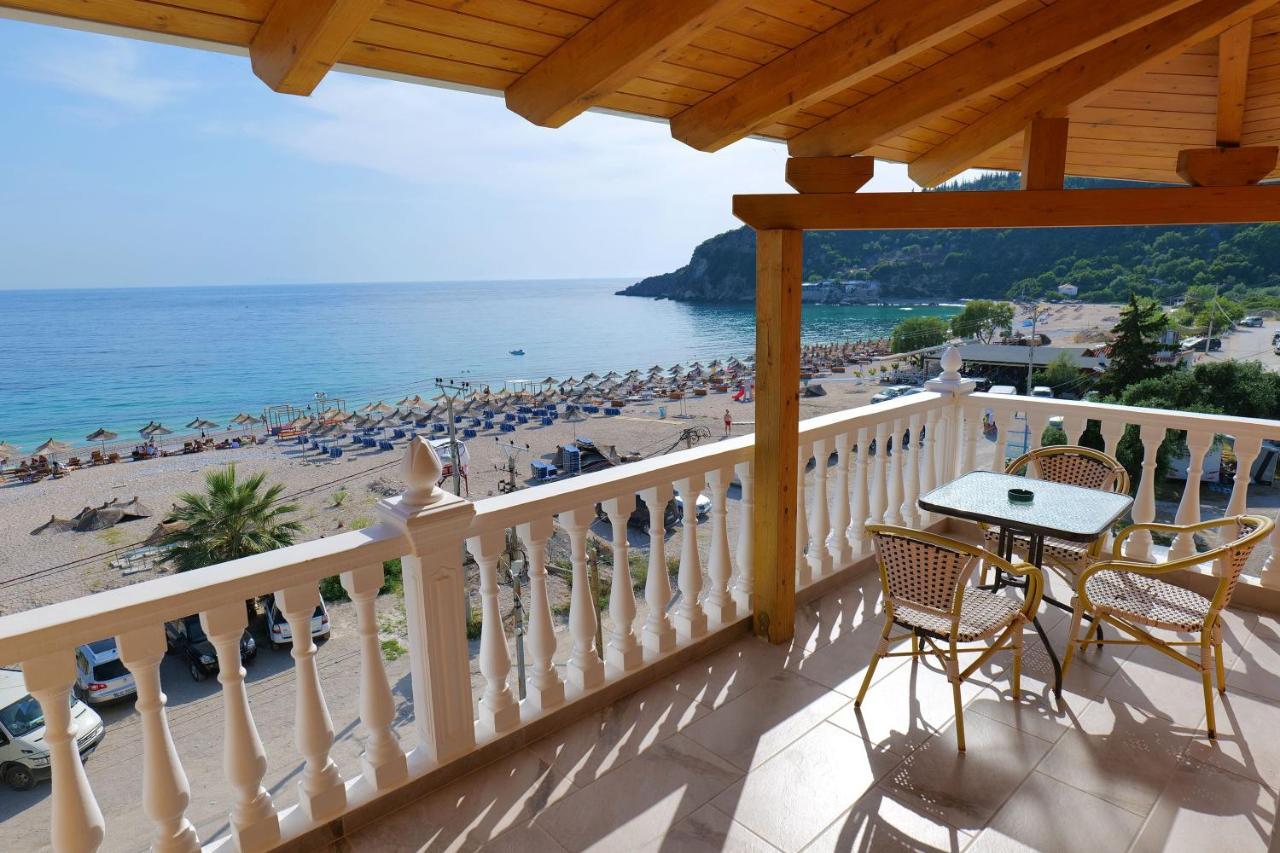 Alex & Sofi Hotel Himarë Dış mekan fotoğraf