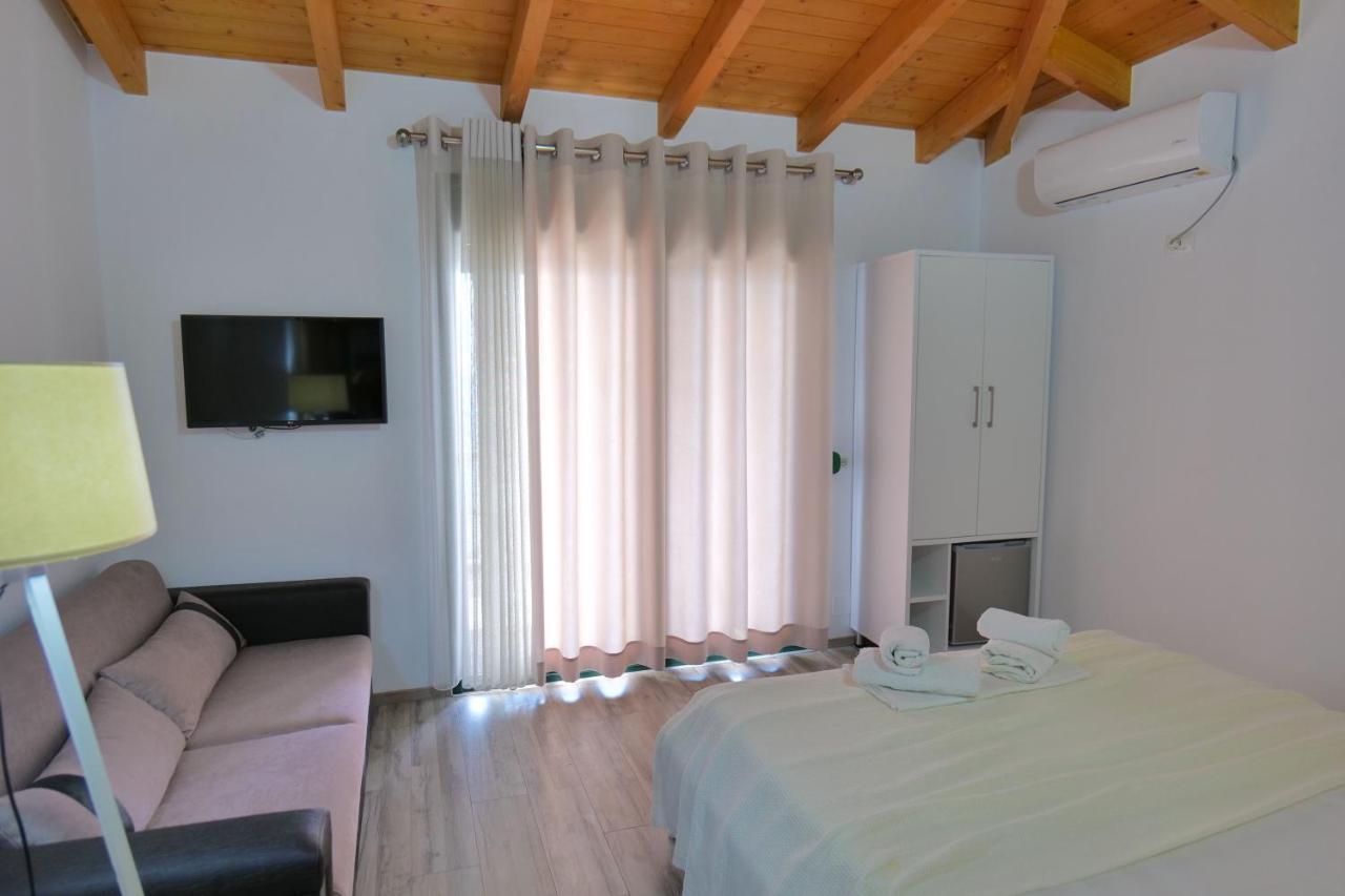 Alex & Sofi Hotel Himarë Dış mekan fotoğraf