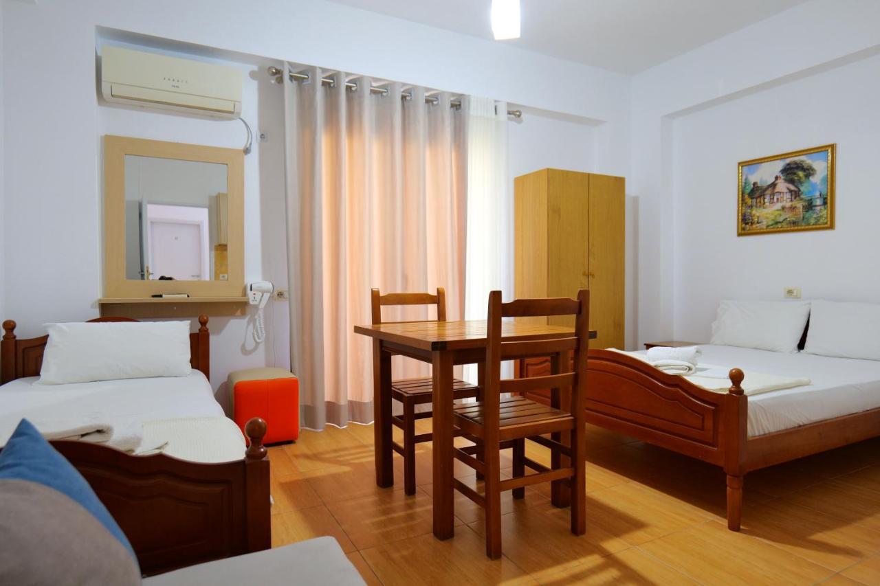 Alex & Sofi Hotel Himarë Dış mekan fotoğraf