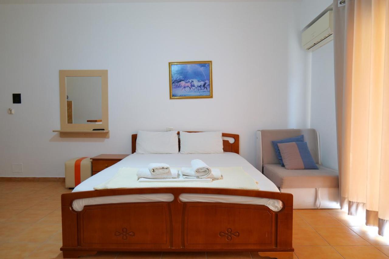 Alex & Sofi Hotel Himarë Dış mekan fotoğraf